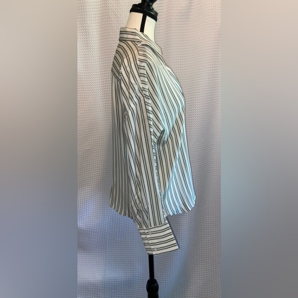 Women’s CLUB MONACO Signature Striped Silk buttoned‎ Shirt size small - Picture 6 of 14